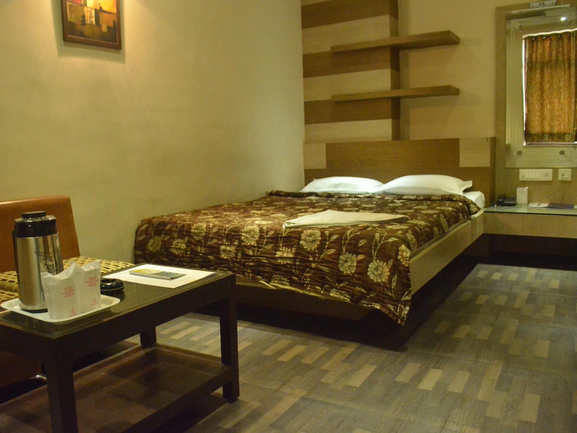 Hotel Heaven Kolkata Luaran gambar